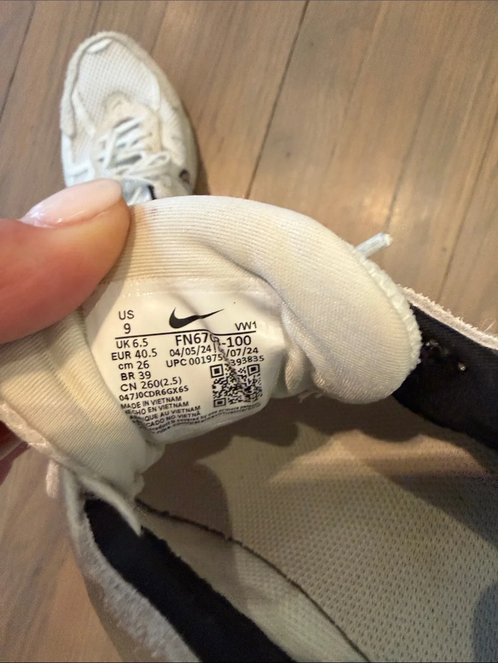 Nike White Black and Tan Women’s Athletic Sneakers